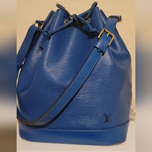 AUTHENTIC LOUIS VUITTON EPI LEATHER BLUE NOE BUCKET
